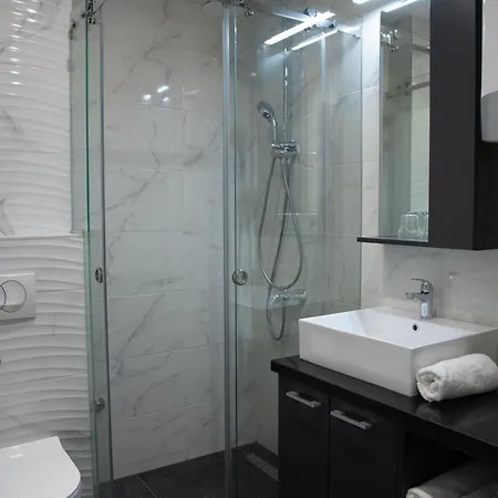Hotel Maksimum 4*